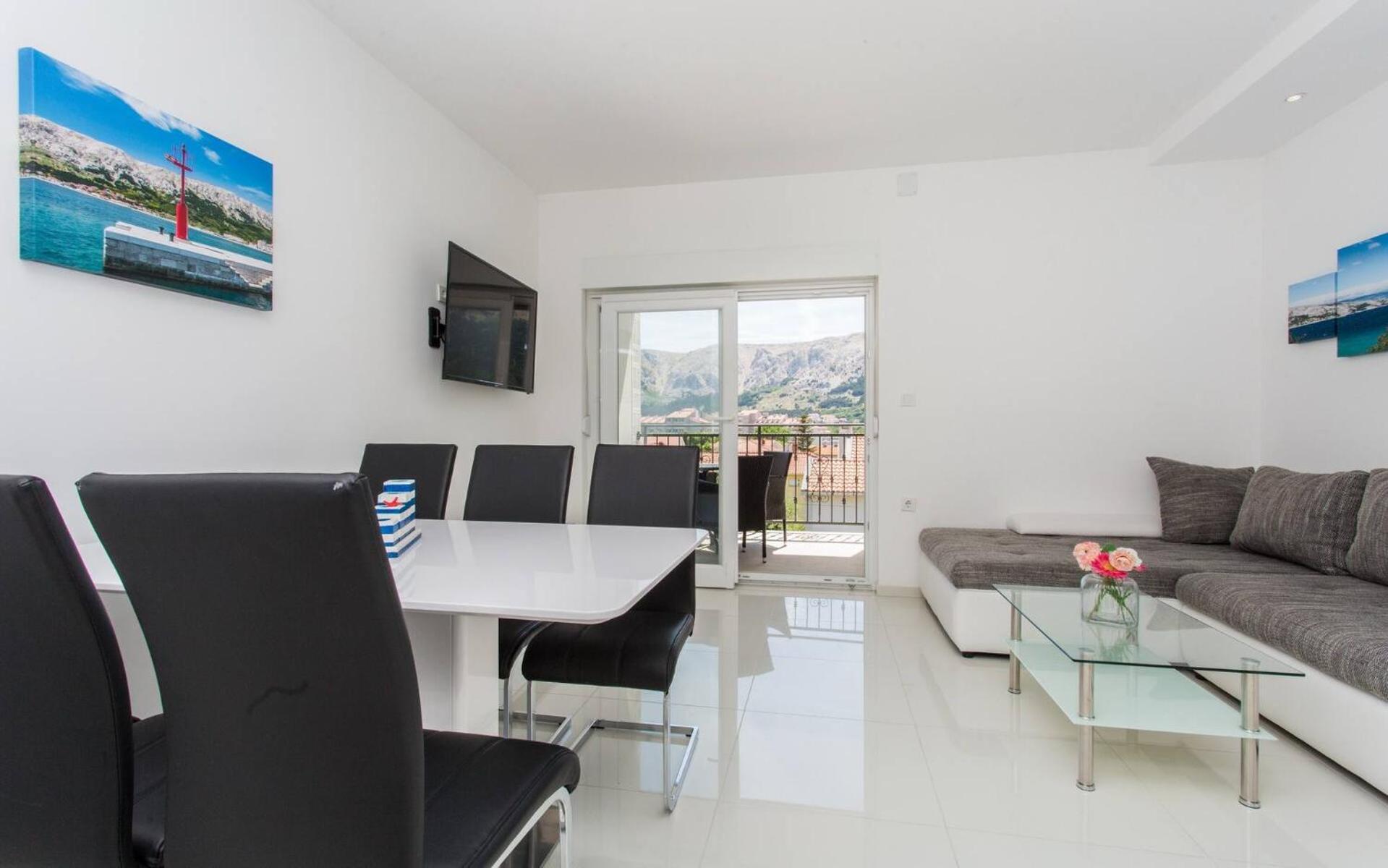 Apartments Bernardeta 1 Baska  Bagian luar foto