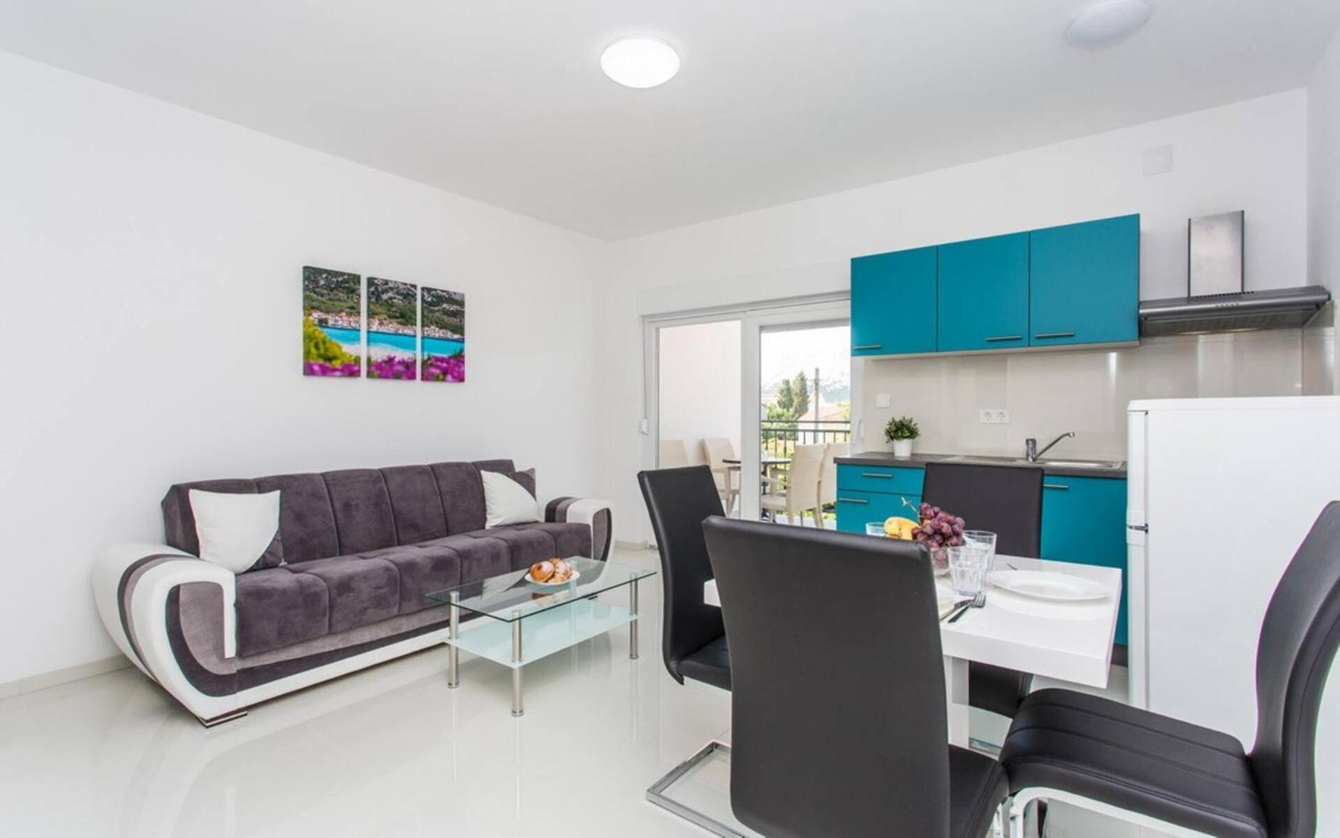 Apartments Bernardeta 1 Baska  Bagian luar foto